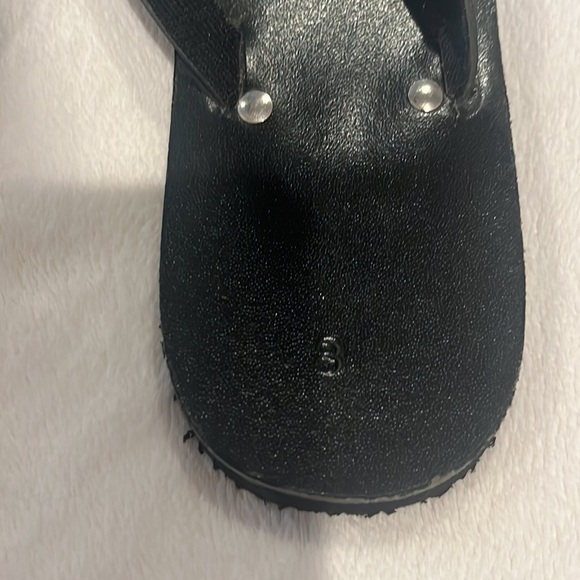 Flip flops - Picture 3 of 3